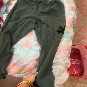 Free city army green sweatpants